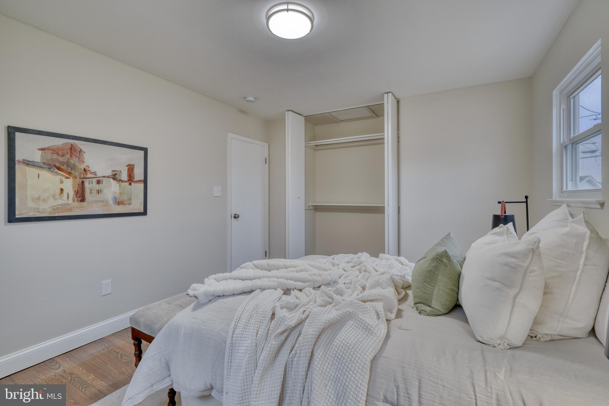 WESTVIEW PARK - Residential Lease