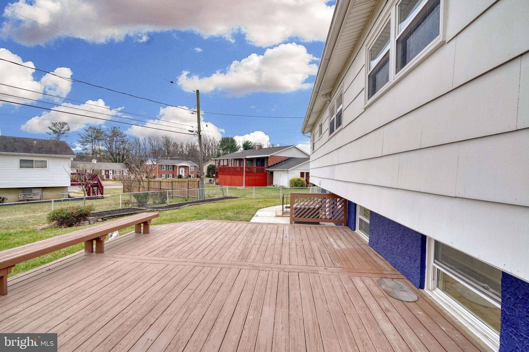 WESTVIEW PARK - Residential Lease