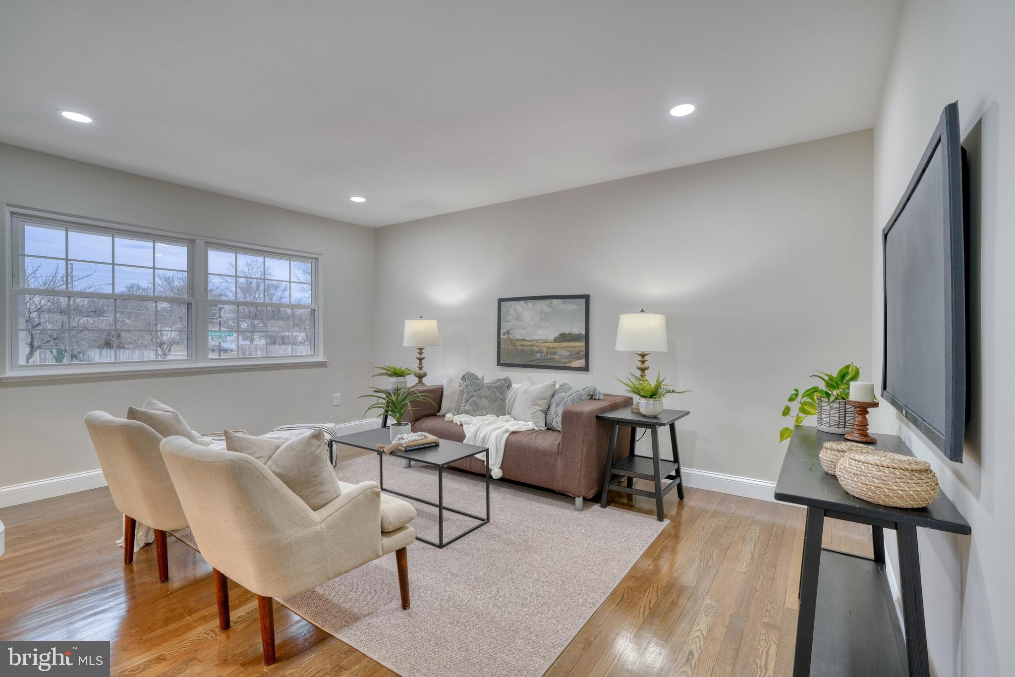 WESTVIEW PARK - Residential Lease