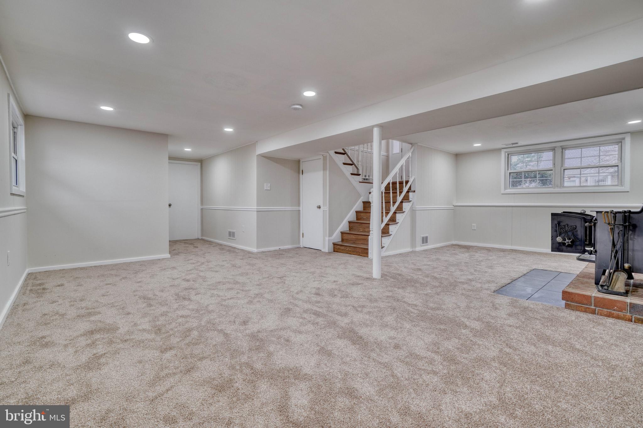 WESTVIEW PARK - Residential Lease