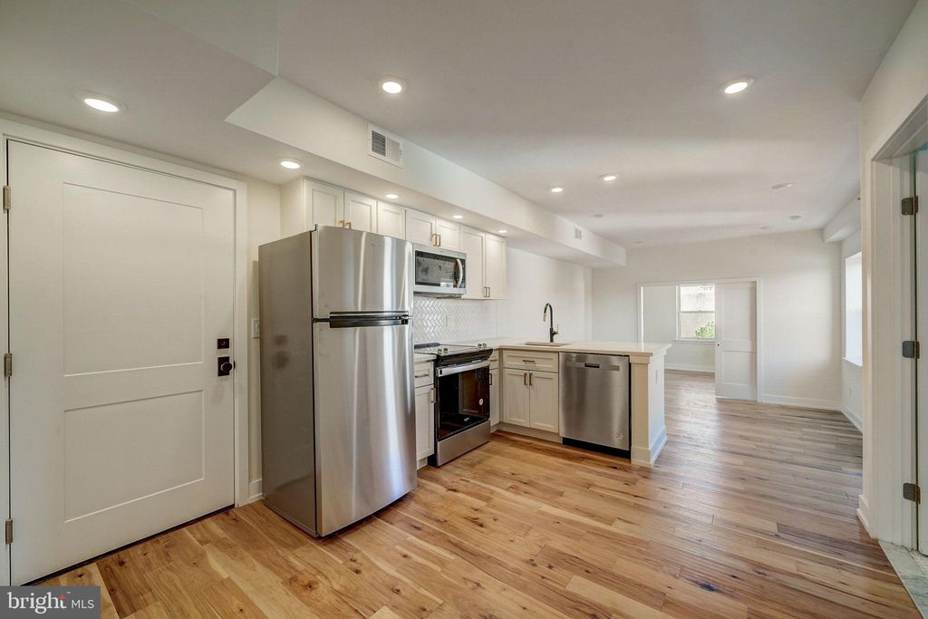 Photo of 620 S 8th Street, PHILADELPHIA, PA 19147 (MLS # PAPH2592004)