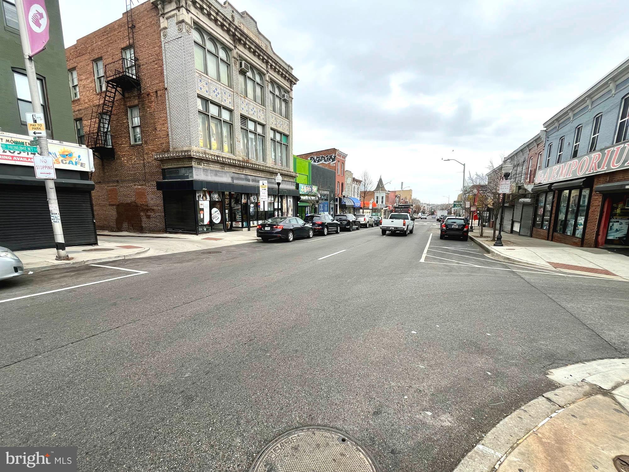 MONUMENT STREET BUSINESS DISTRICT - Commercial Sale