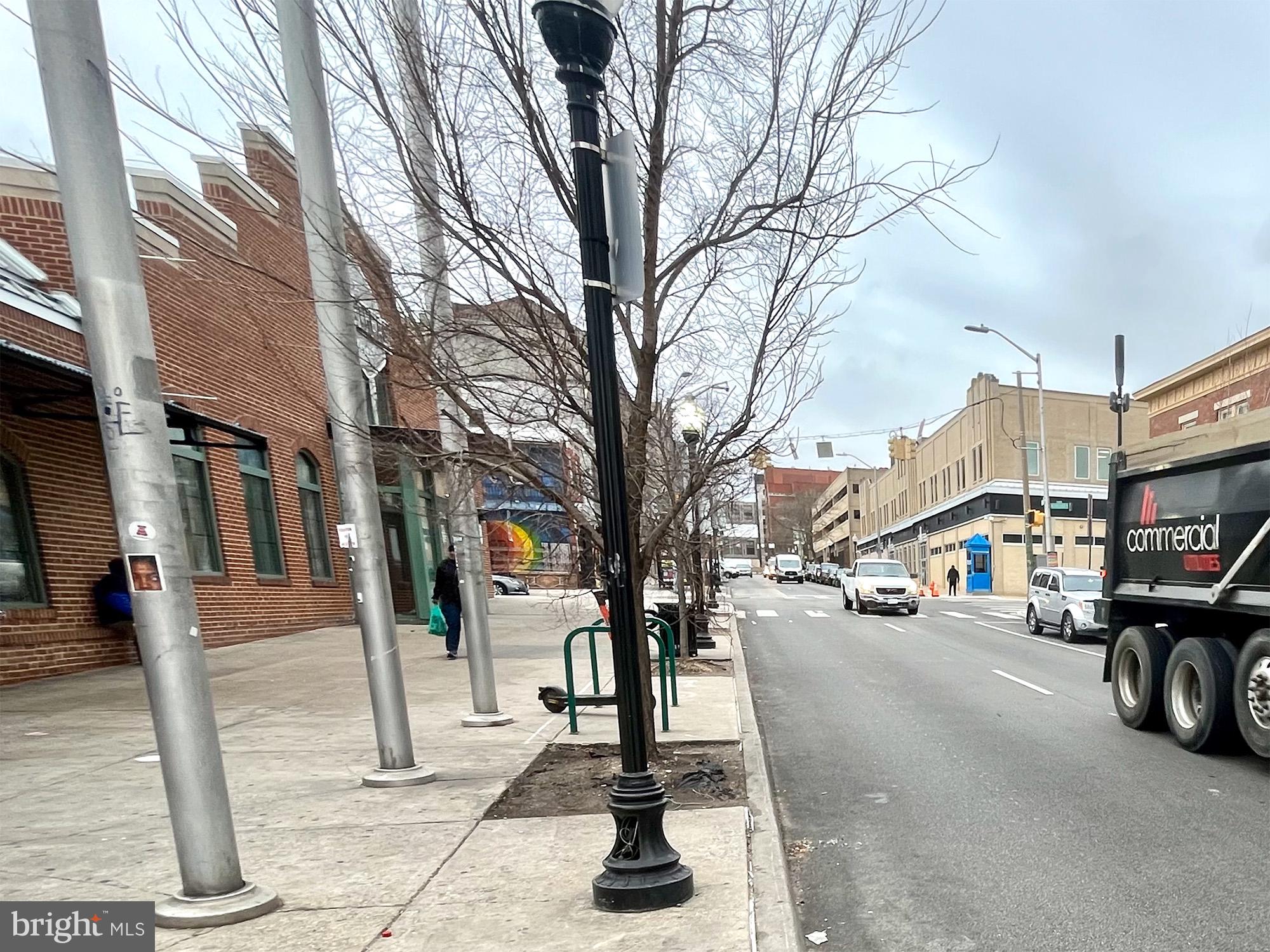 MONUMENT STREET BUSINESS DISTRICT - Commercial Sale