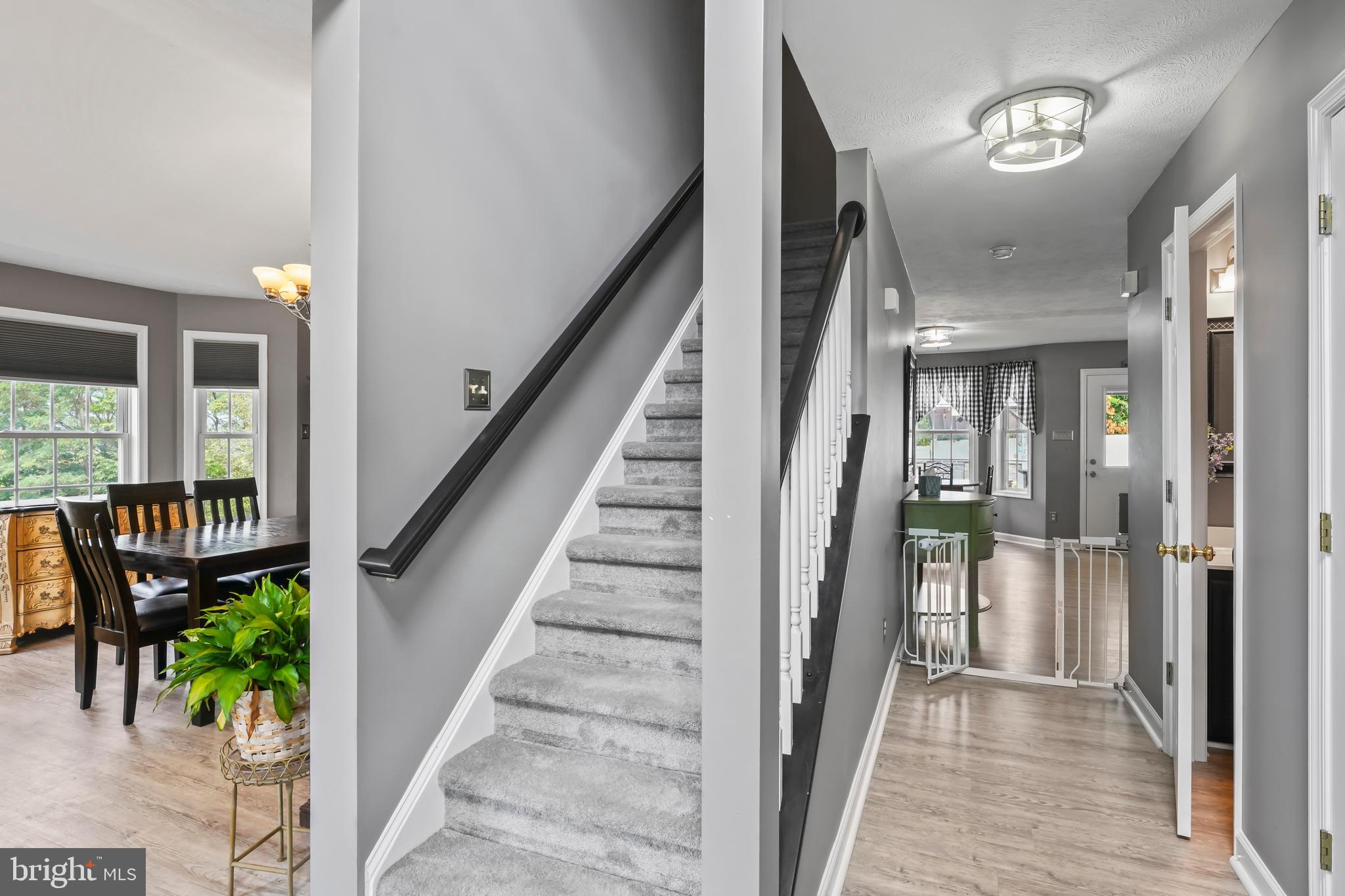 HAPPY CREEK KNOLLS - Residential