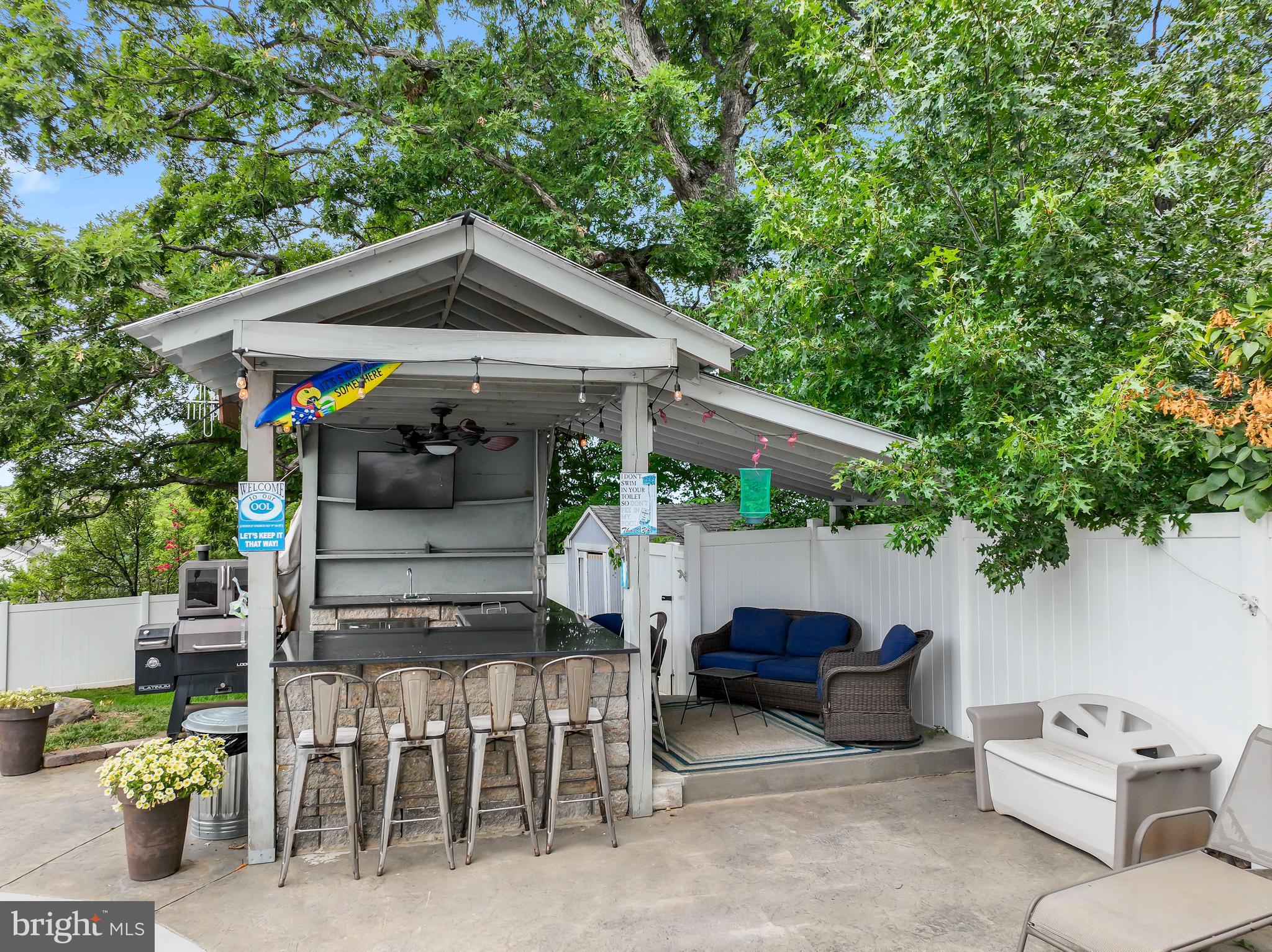 HAPPY CREEK KNOLLS - Residential