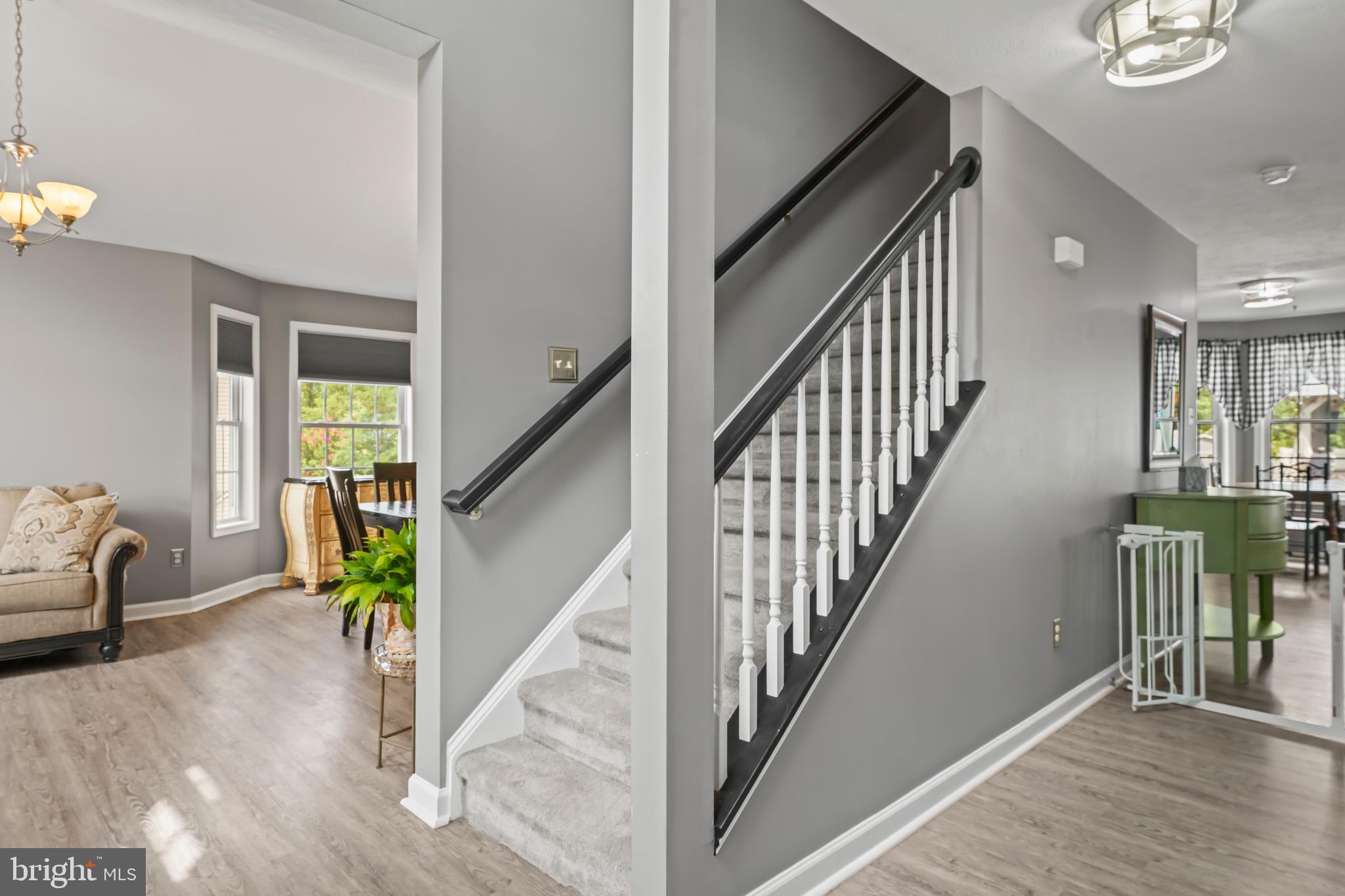 HAPPY CREEK KNOLLS - Residential