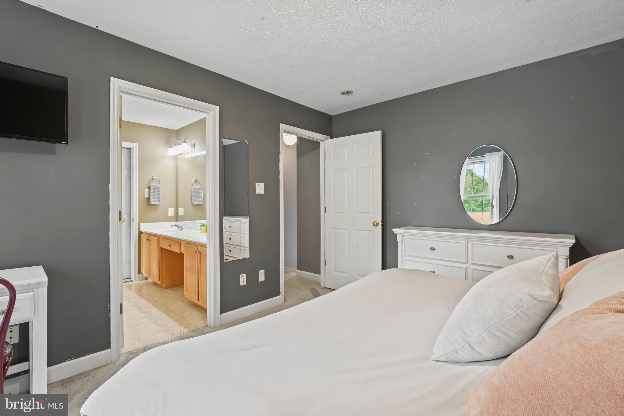 HAPPY CREEK KNOLLS - Residential