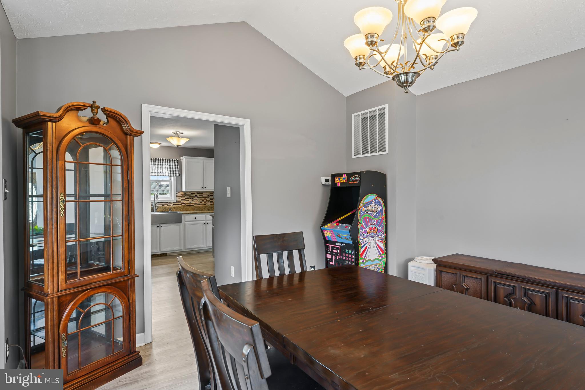 HAPPY CREEK KNOLLS - Residential