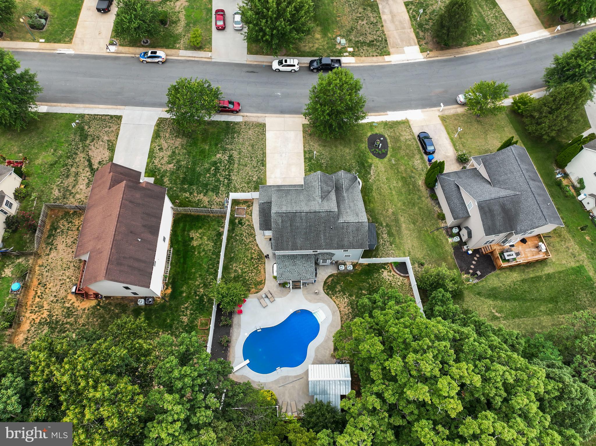 HAPPY CREEK KNOLLS - Residential