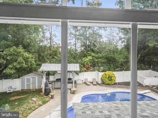 HAPPY CREEK KNOLLS - Residential