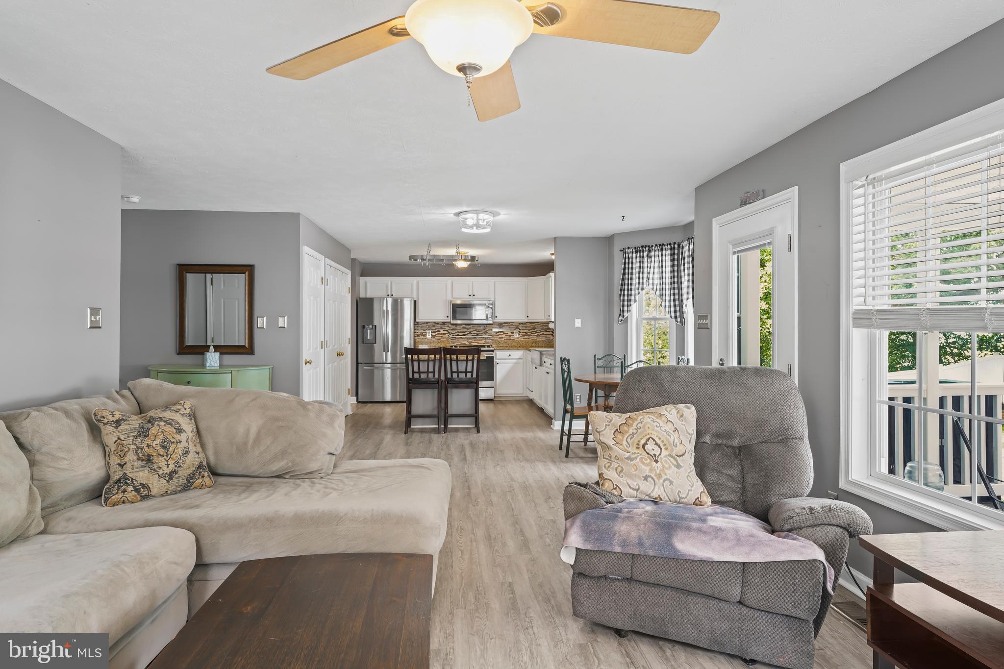 HAPPY CREEK KNOLLS - Residential