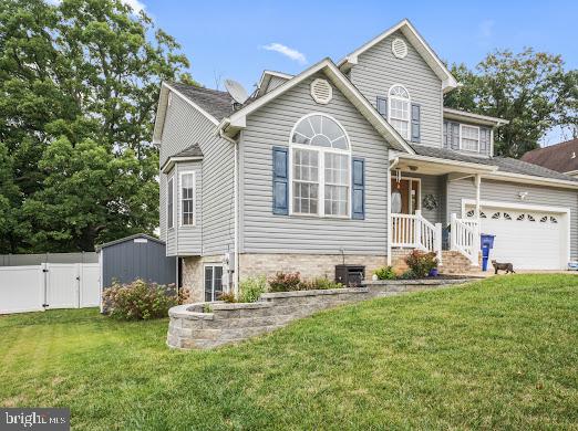 HAPPY CREEK KNOLLS - Residential