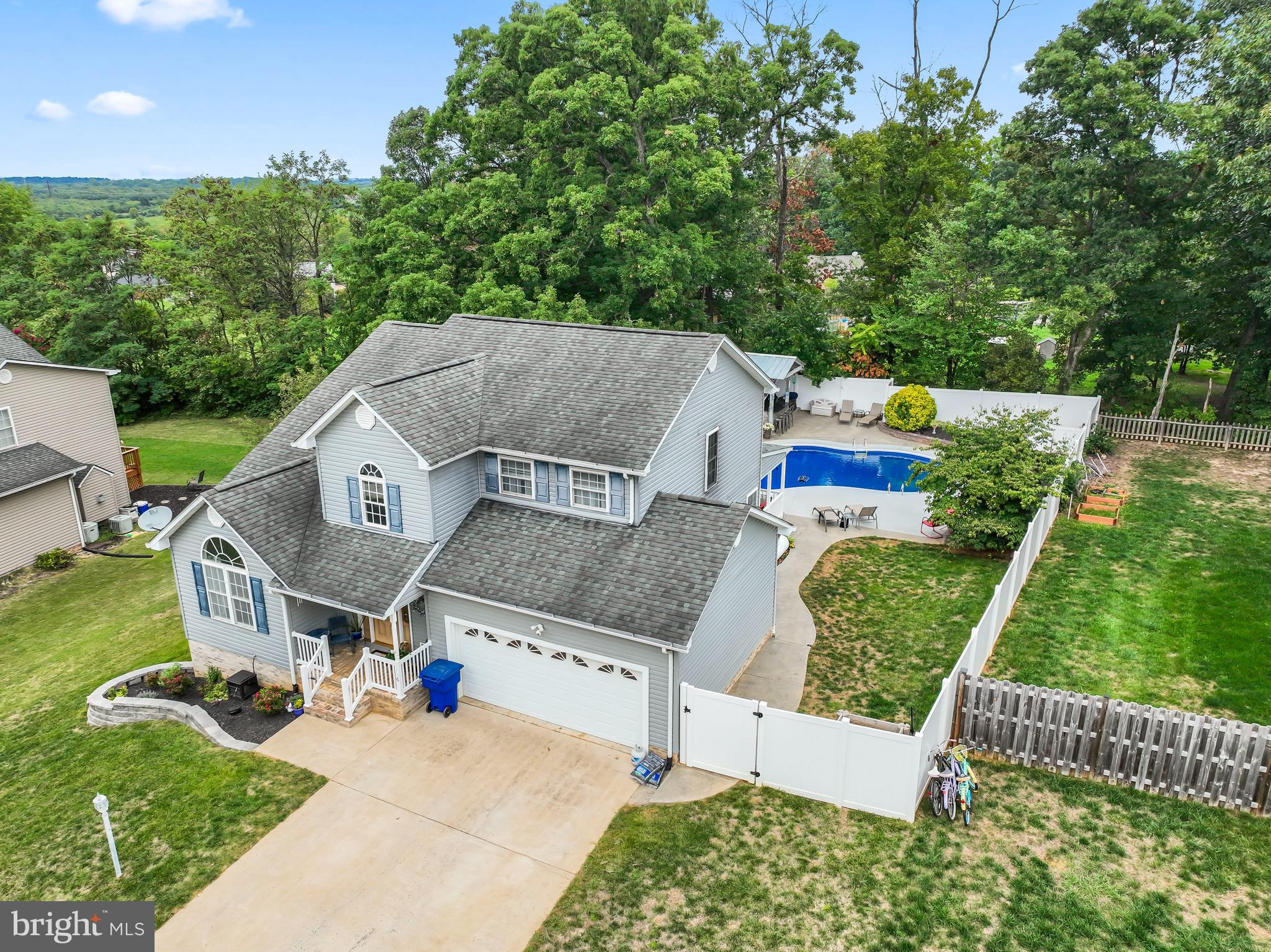 HAPPY CREEK KNOLLS - Residential