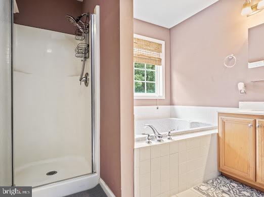 HAPPY CREEK KNOLLS - Residential