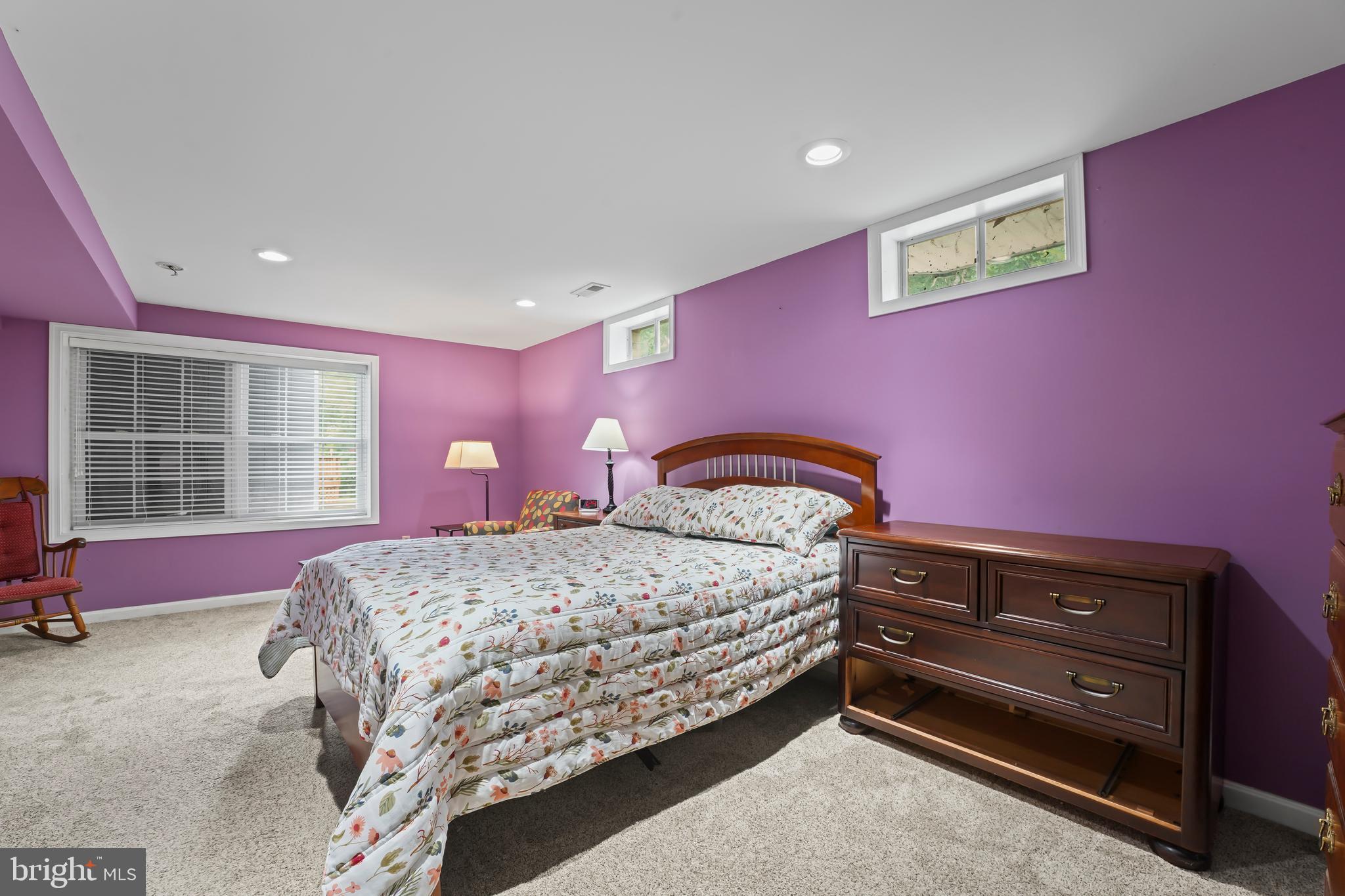 HAPPY CREEK KNOLLS - Residential