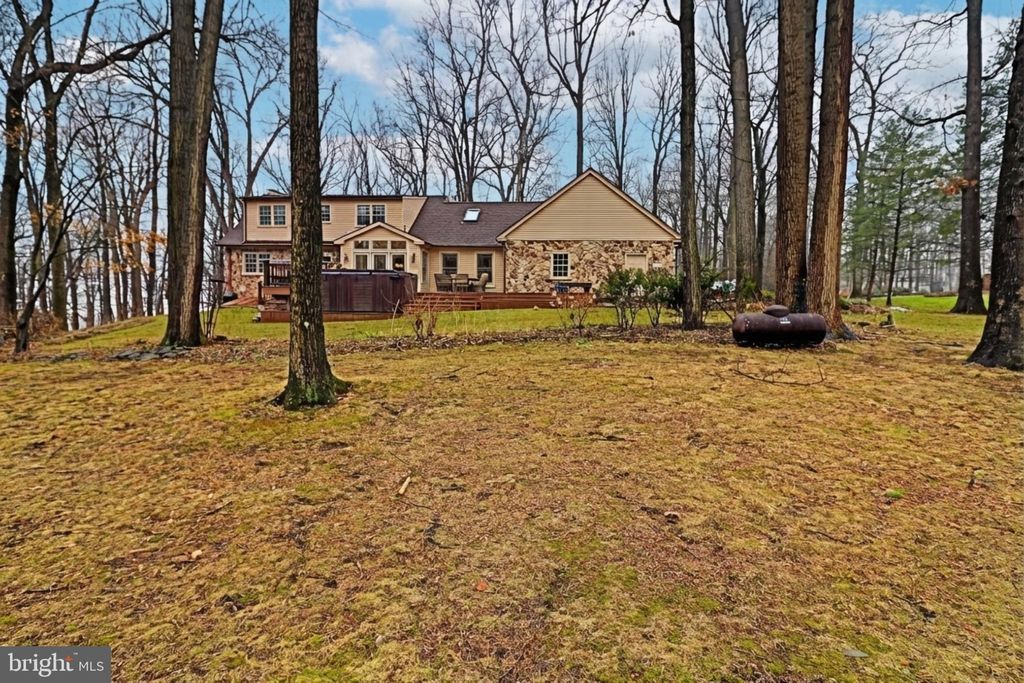 Photo of 121 Angela Drive, NEW HOLLAND, PA 17557 (MLS # PALA2083932)