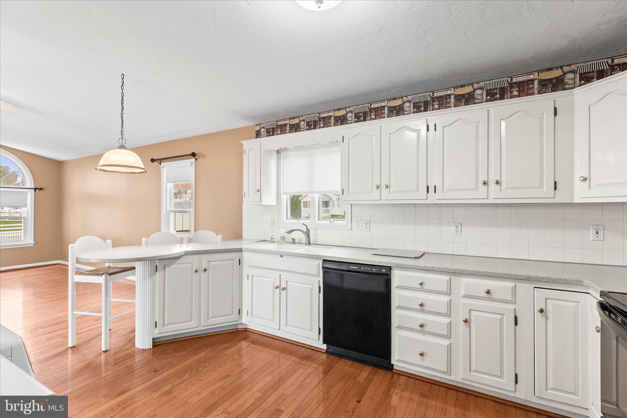 MEADOWVIEW - Residential