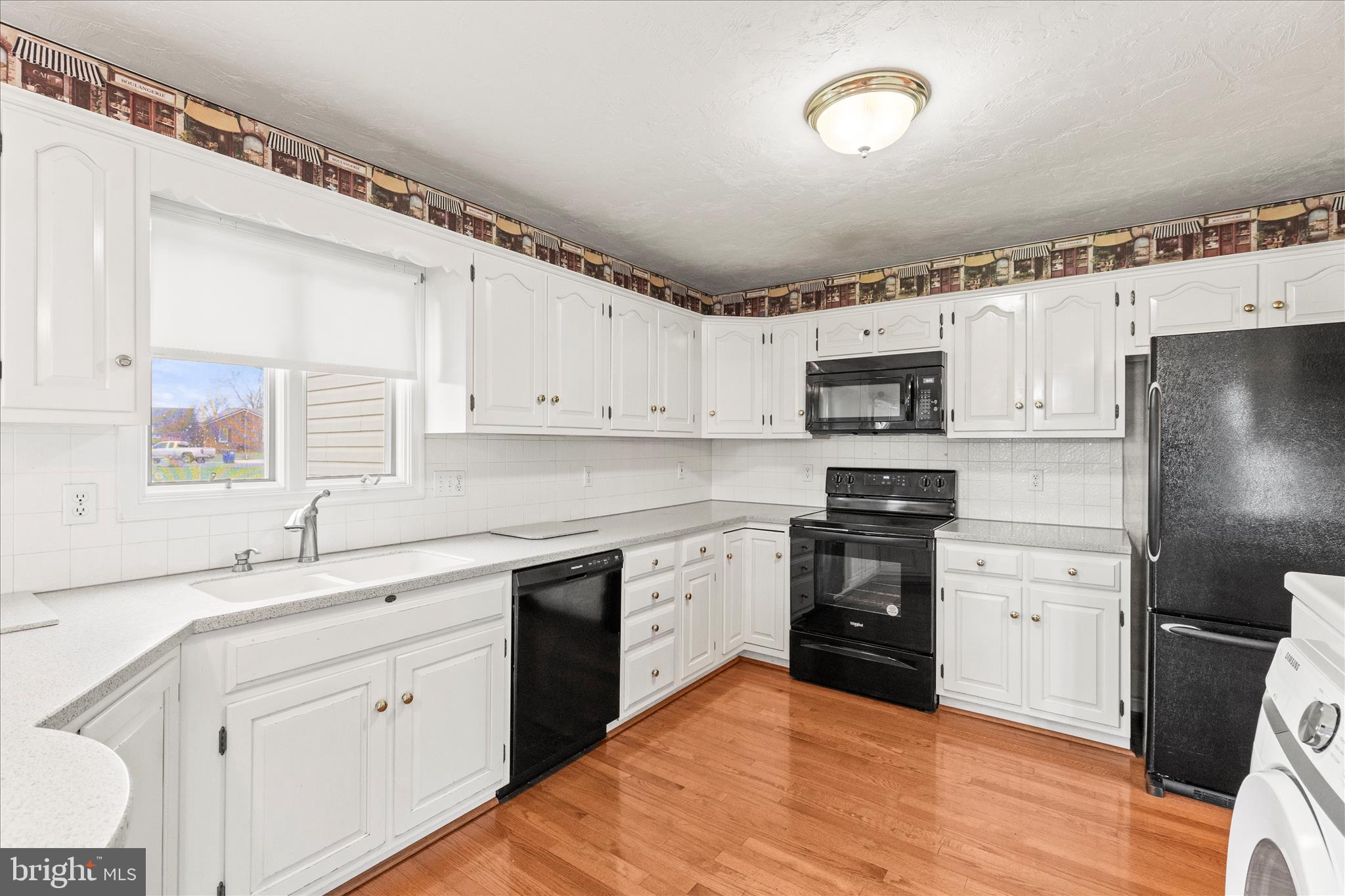 MEADOWVIEW - Residential