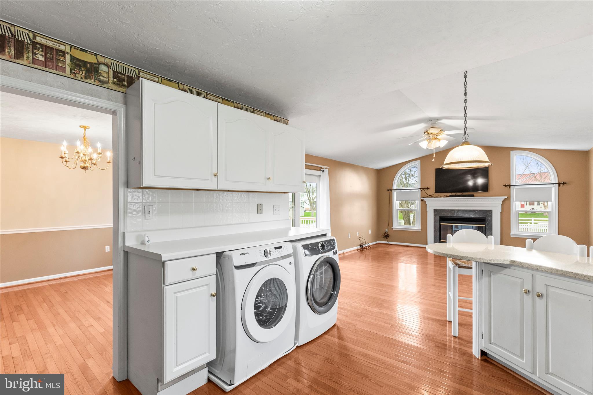 MEADOWVIEW - Residential