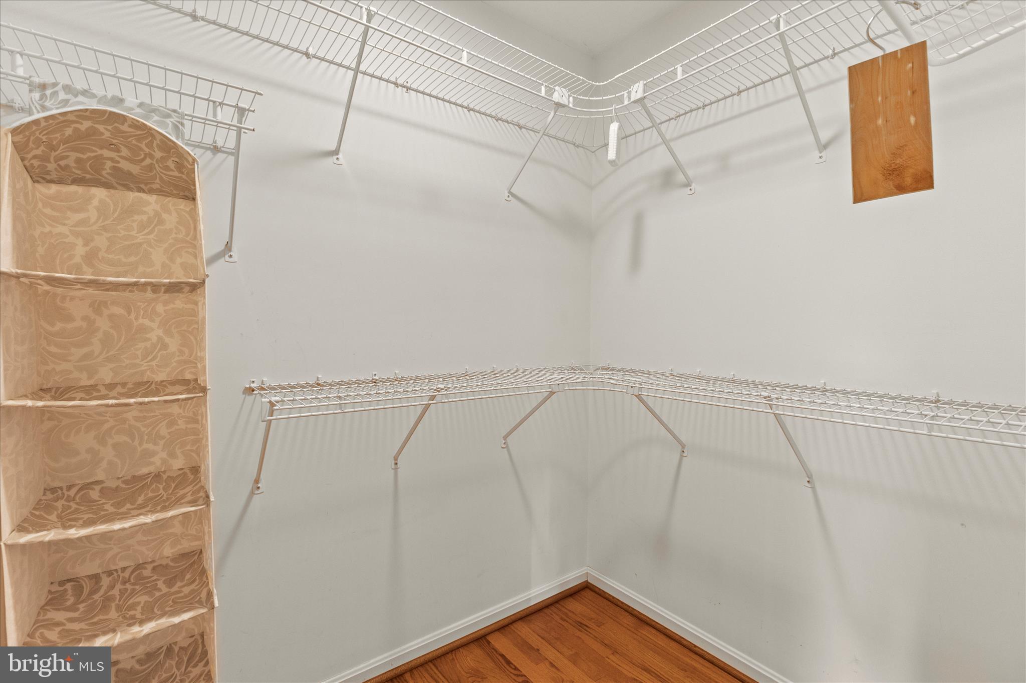 MEADOWVIEW - Residential