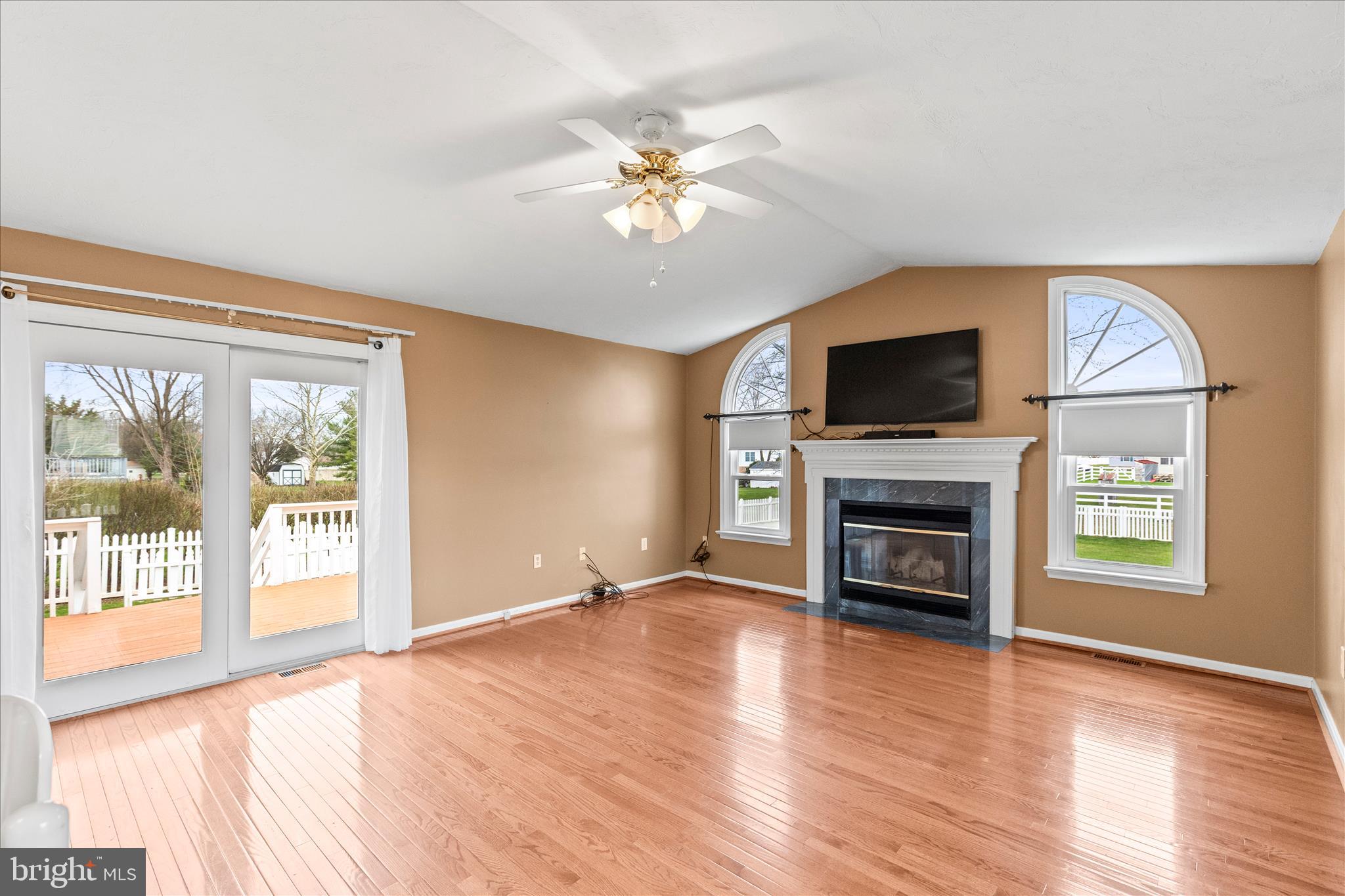 MEADOWVIEW - Residential