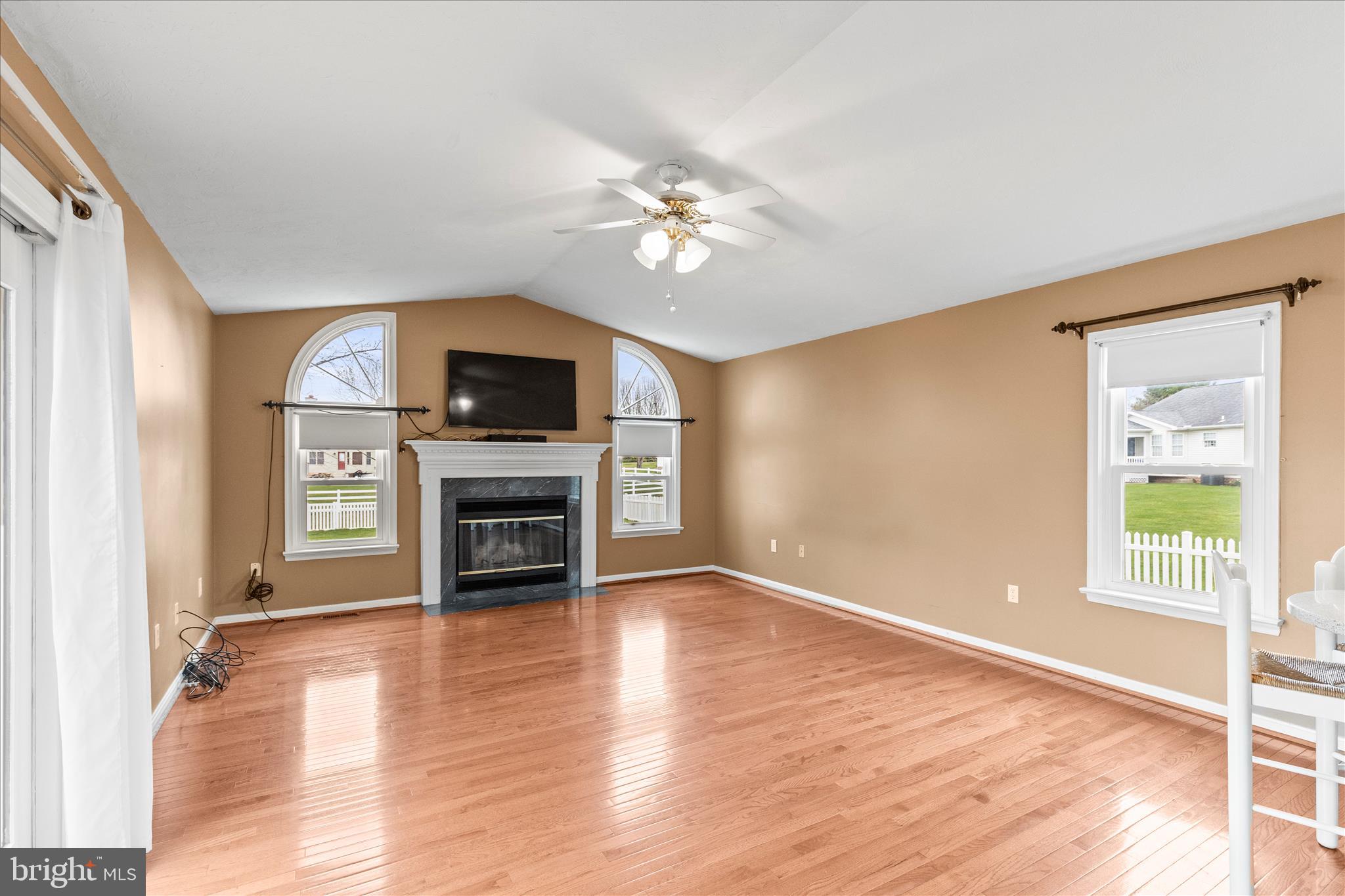 MEADOWVIEW - Residential