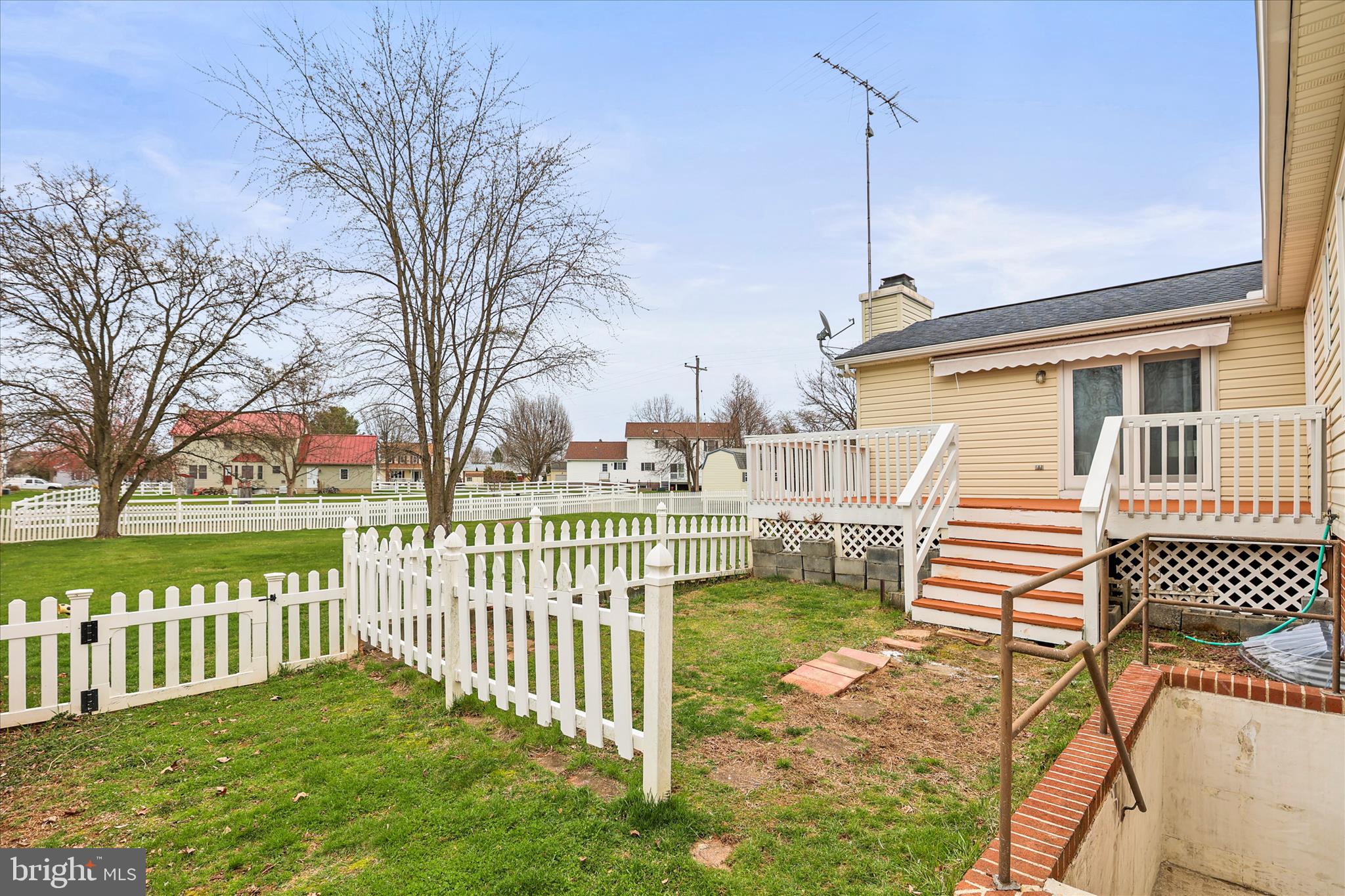 MEADOWVIEW - Residential