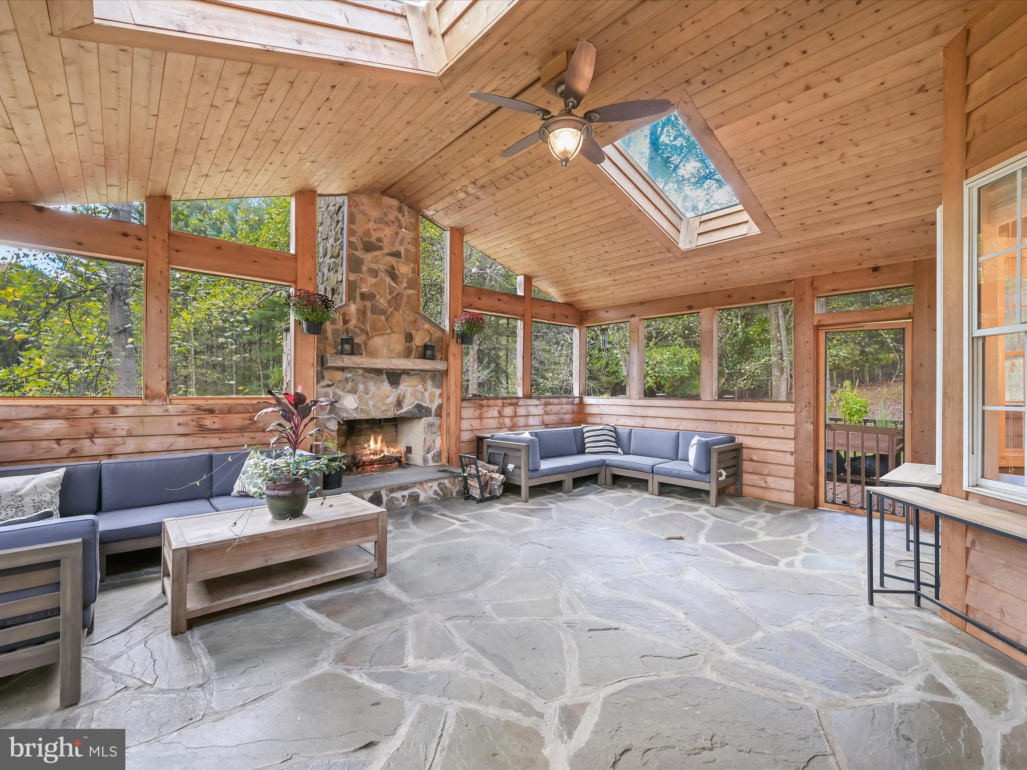 HIGHLAND - Residential