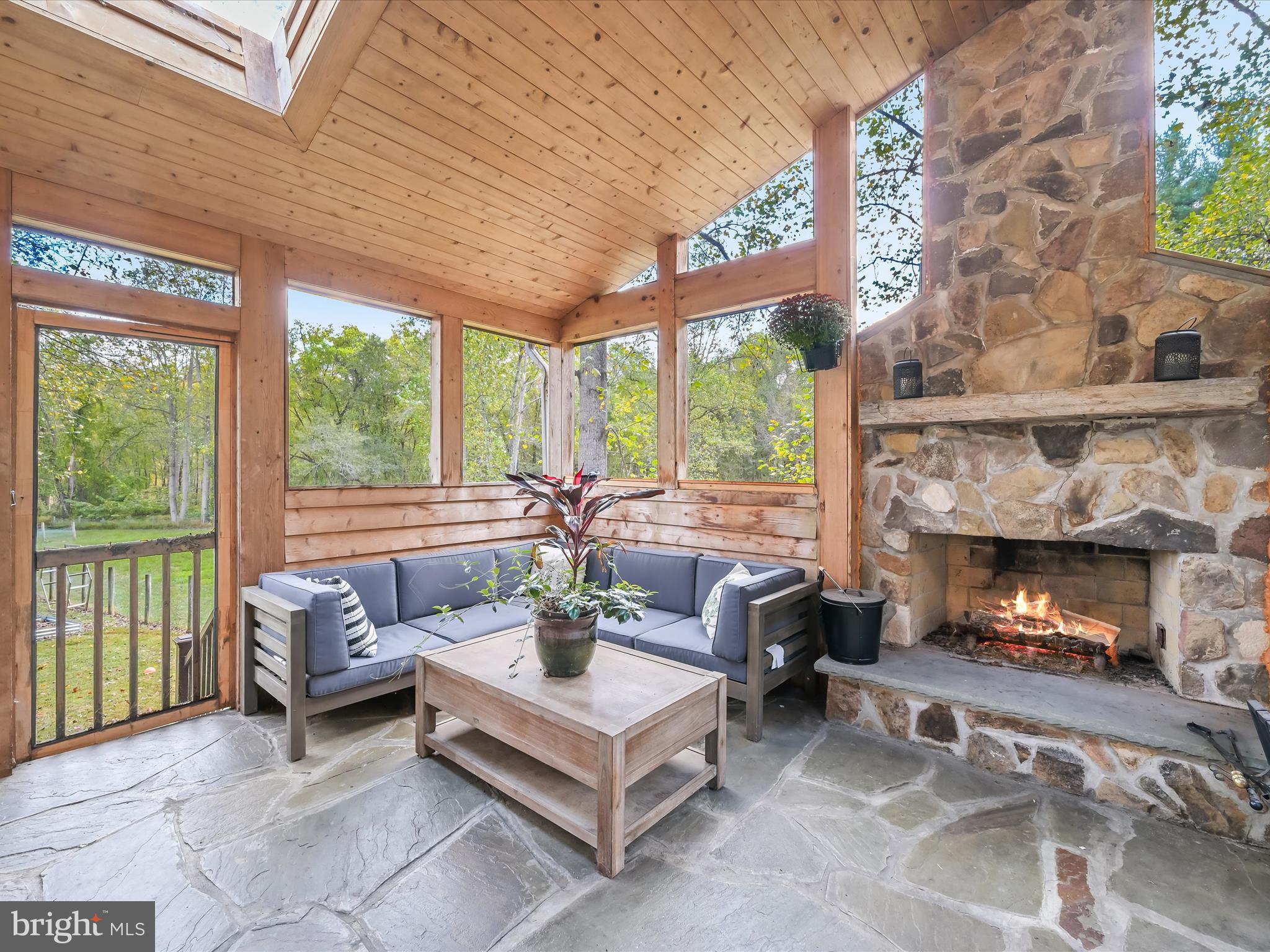 HIGHLAND - Residential