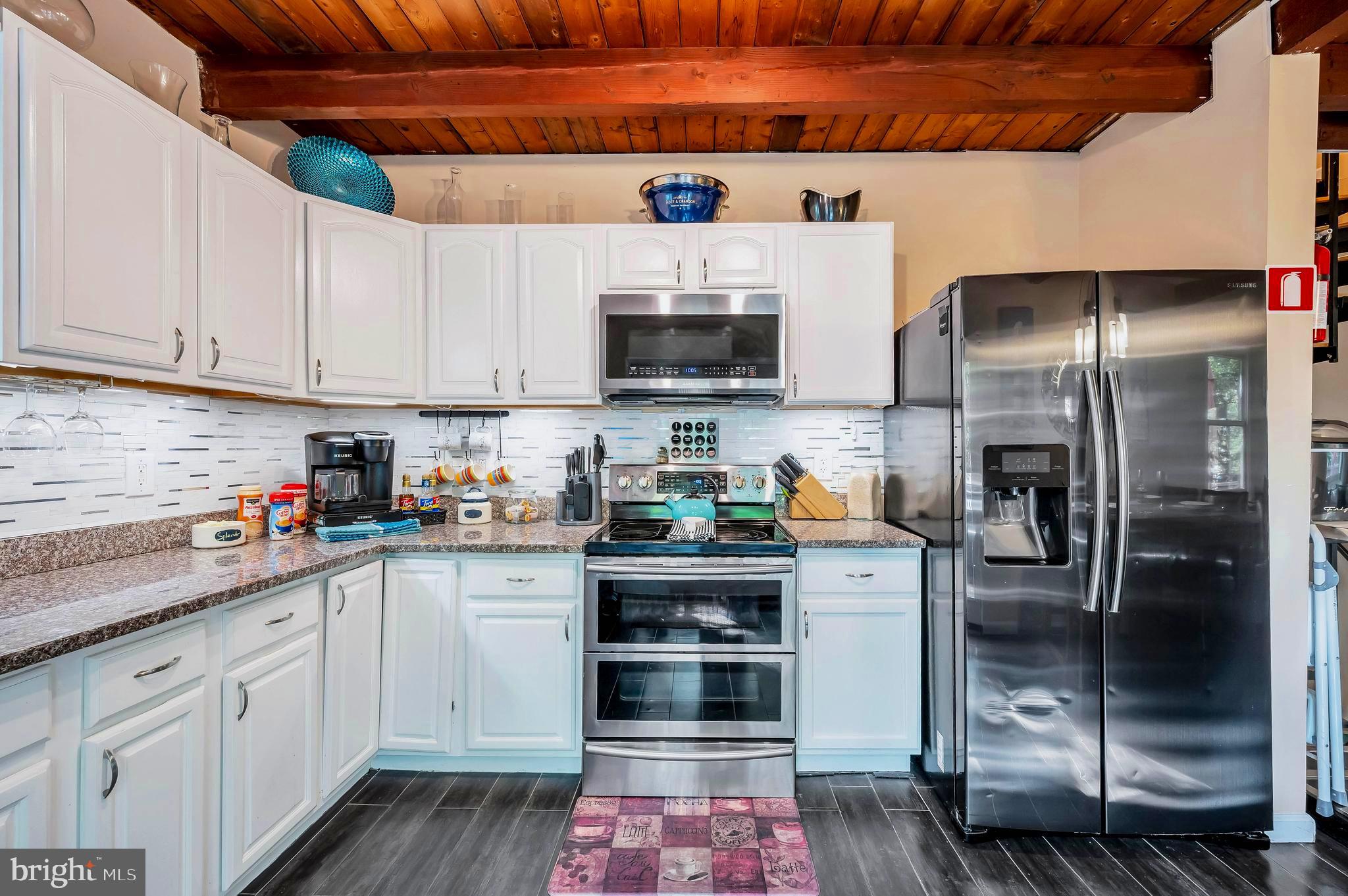 POCONO COUNTRY PLACE - Residential