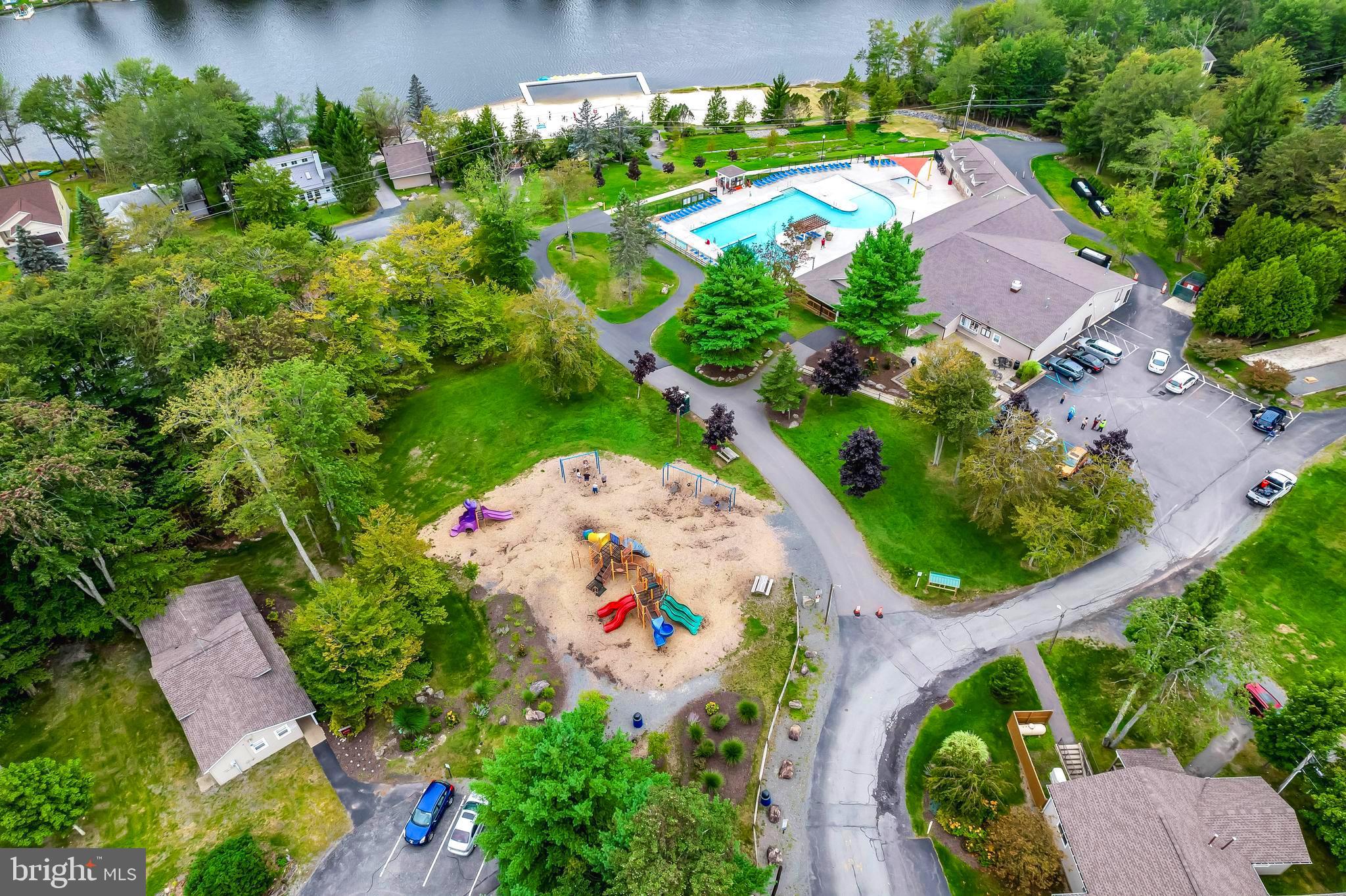 POCONO COUNTRY PLACE - Residential