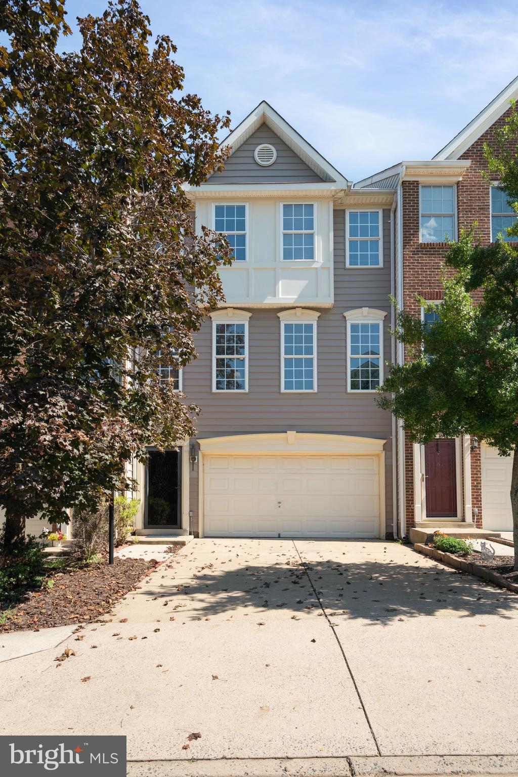 8736 PHIPPS FARM WAY