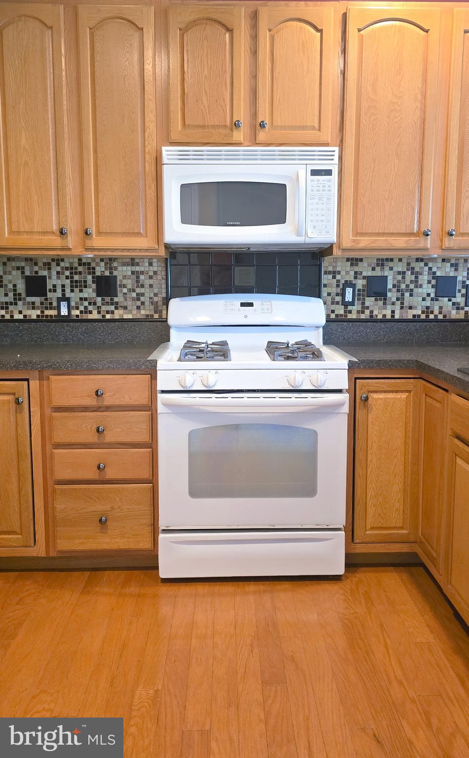 BROOK MEADOW - Residential Lease