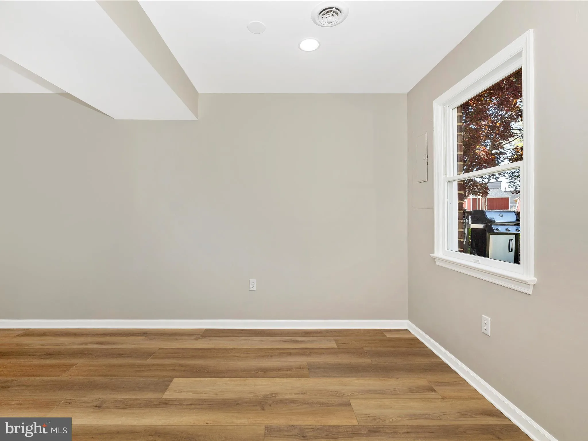 Williamsport, Maryland 21795, United States, 2 Bedrooms Bedrooms, ,1 BathroomBathrooms,Residential,Pending,119035