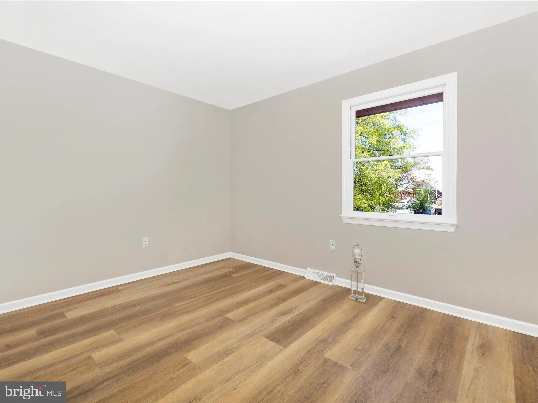 Williamsport, Maryland 21795, United States, 2 Bedrooms Bedrooms, ,1 BathroomBathrooms,Residential,Pending,119035