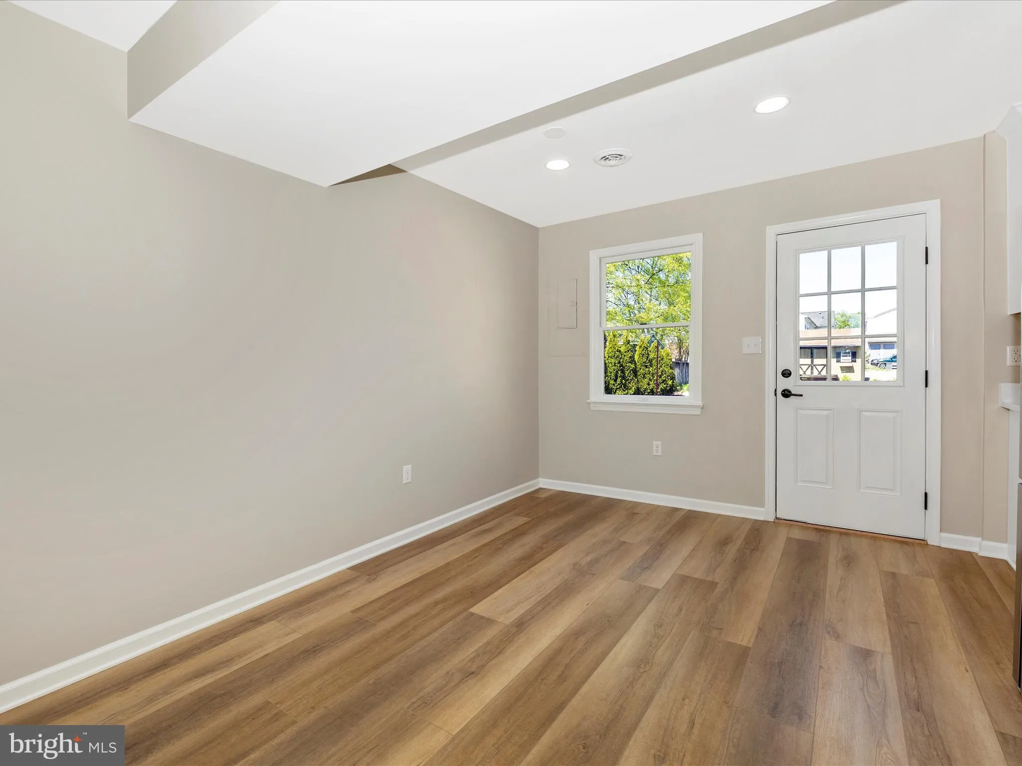 Williamsport, Maryland 21795, United States, 2 Bedrooms Bedrooms, ,1 BathroomBathrooms,Residential,Pending,119035