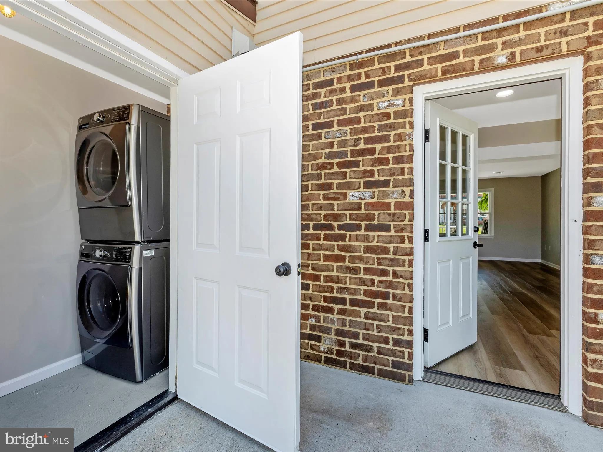 Williamsport, Maryland 21795, United States, 2 Bedrooms Bedrooms, ,1 BathroomBathrooms,Residential,Pending,119035