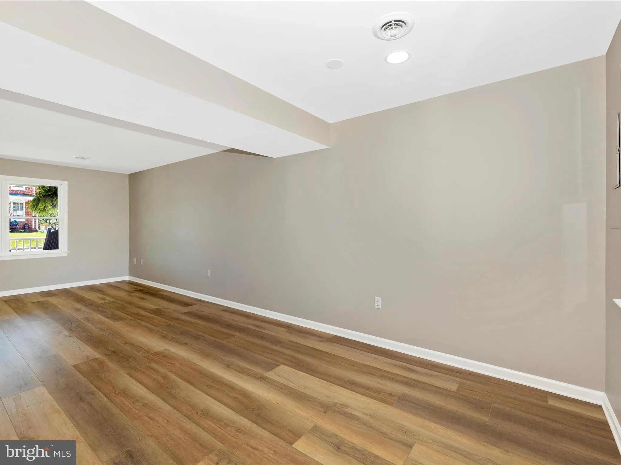 Williamsport, Maryland 21795, United States, 2 Bedrooms Bedrooms, ,1 BathroomBathrooms,Residential,Pending,119035