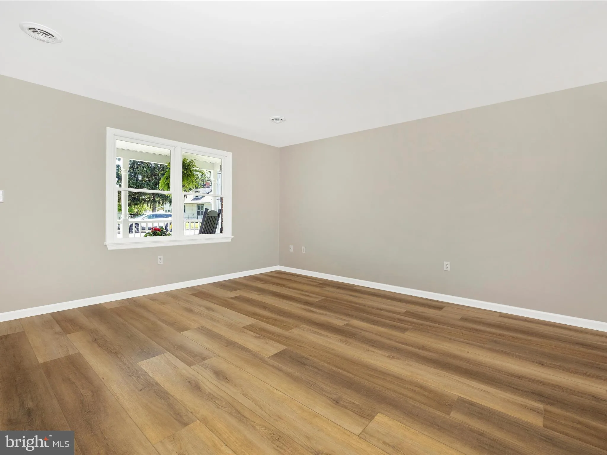 Williamsport, Maryland 21795, United States, 2 Bedrooms Bedrooms, ,1 BathroomBathrooms,Residential,Pending,119035