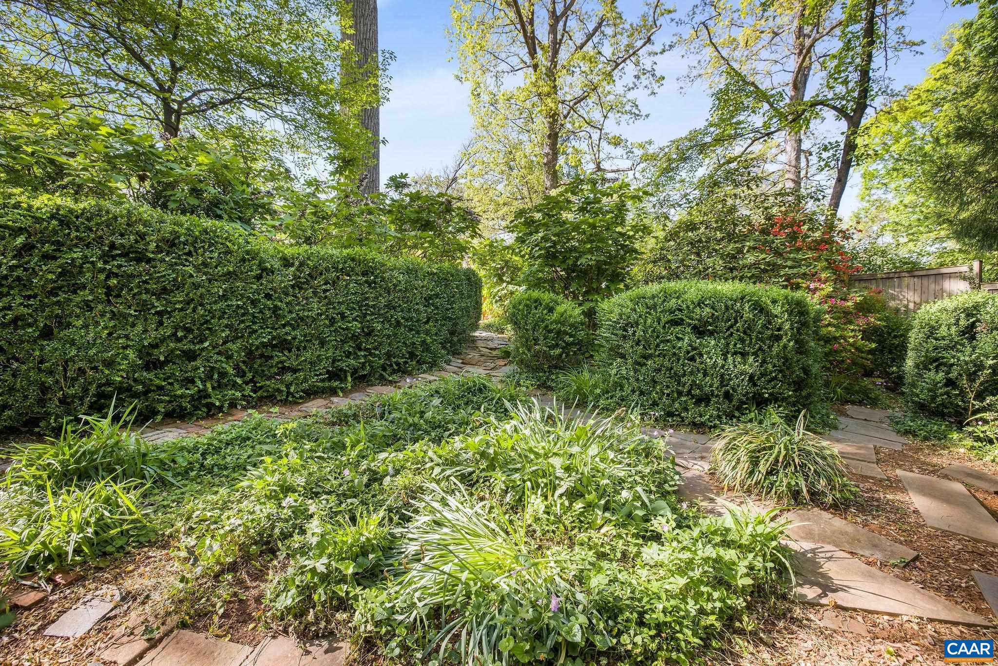 JEFFERSON PARK - Residential