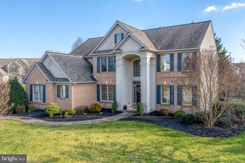 Photo of 22 Ridgefield Drive, Lancaster, PA 17602 (MLS # PALA2046800)