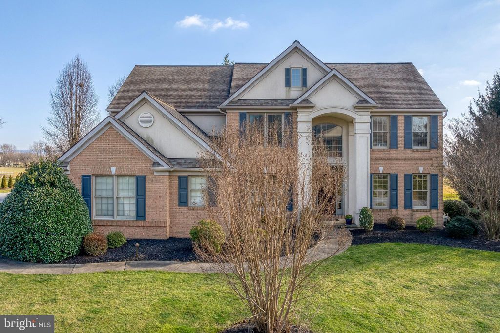 Photo of 22 Ridgefield Drive, Lancaster, PA 17602 (MLS # PALA2046800)