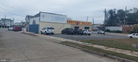 Photo of 4545 S Crescent Boulevard, PENNSAUKEN, NJ 08110 (MLS # NJCD2105264) Photo of 4545 S Crescent Boulevard, PENNSAUKEN, NJ 08110 (MLS # NJCD2105264)