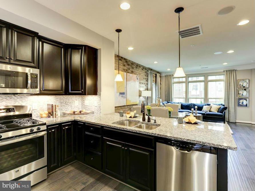 EDITORS PARK - Residential