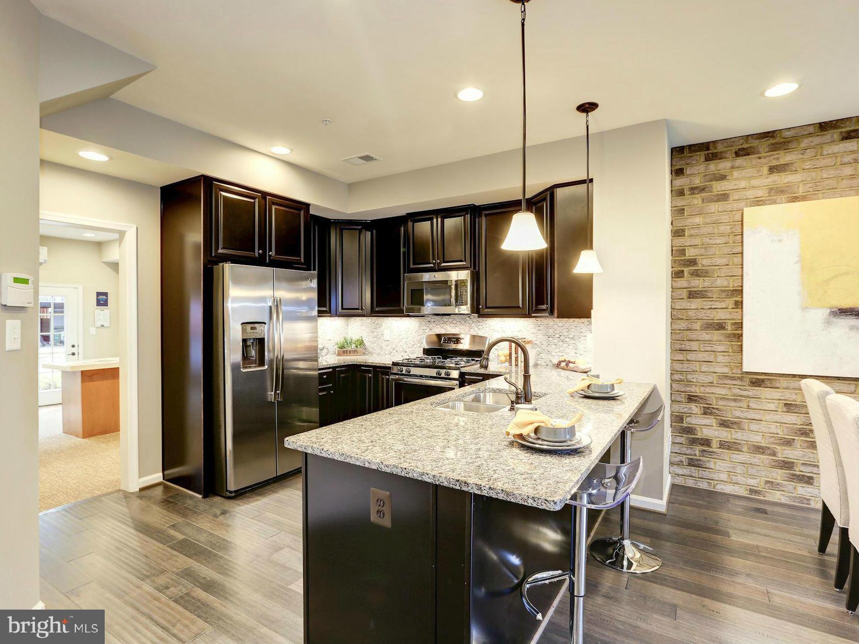 EDITORS PARK - Residential