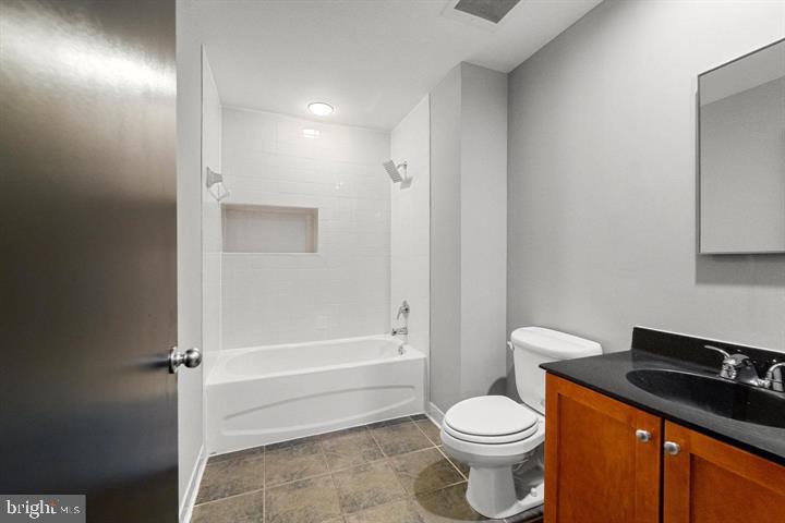 FEDERAL HILL HISTORIC DISTRICT - Residential Lease