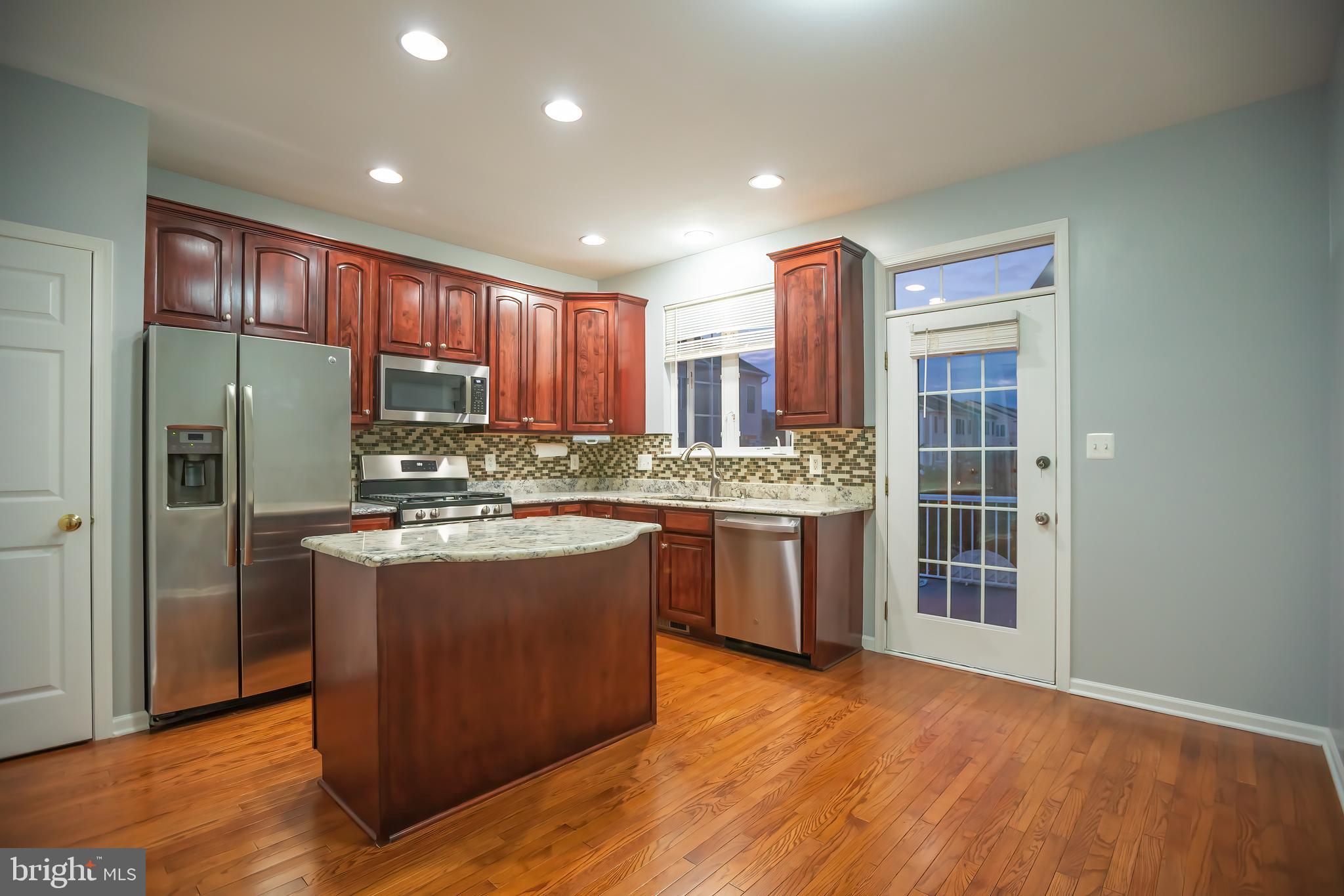 SOUTH RIDING - Residential