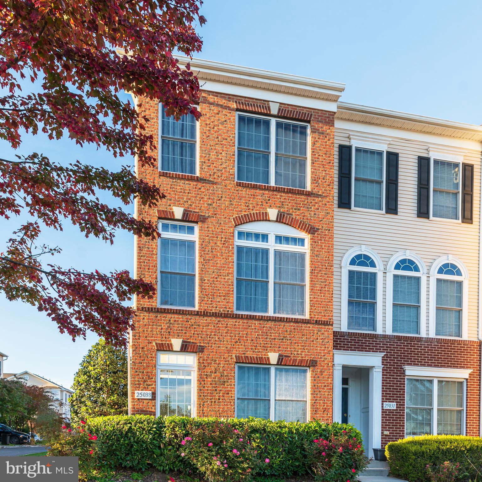 SOUTH RIDING - Residential