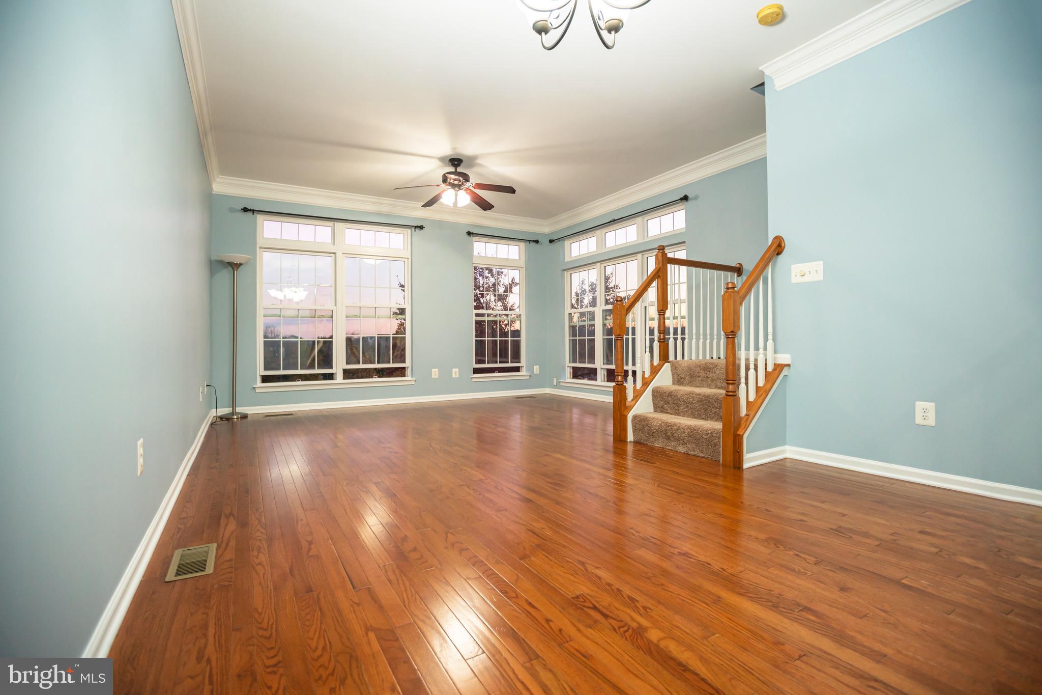 SOUTH RIDING - Residential