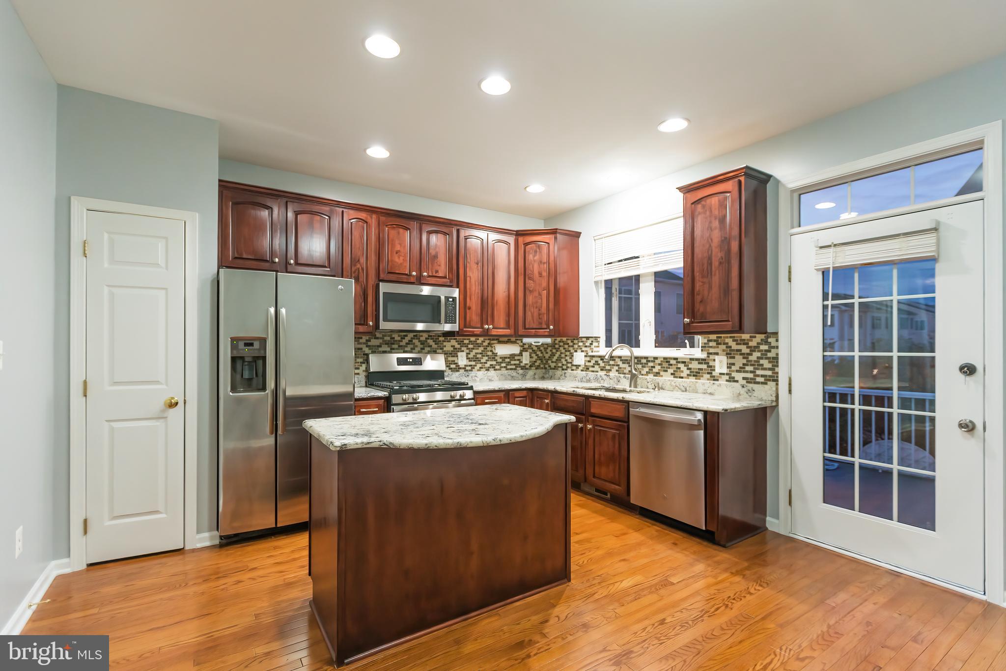 SOUTH RIDING - Residential